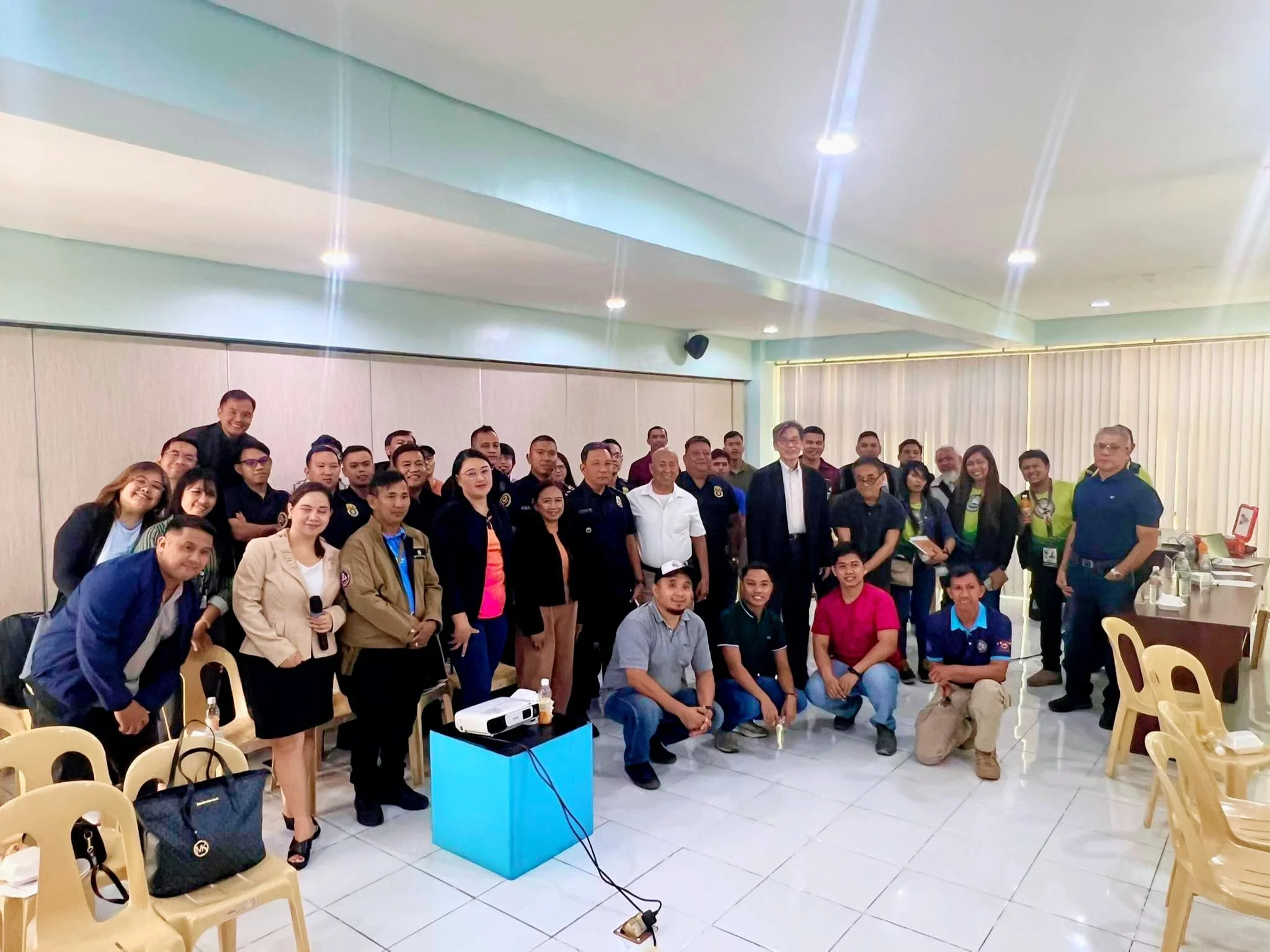 Workshop and Actual Demonstration of Front-Line Operation System (FLOS) and MOU Signing
                    by ATR Japan, DOST 7, and CVISNET